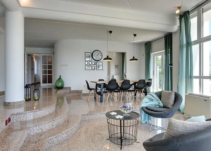 빌라 Mutila 메덜린