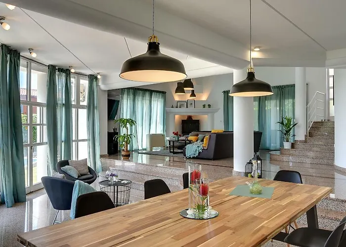 빌라 Mutila 메덜린