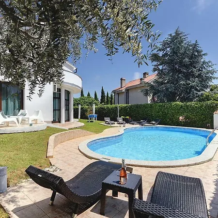 Mutila Holiday home Medulin