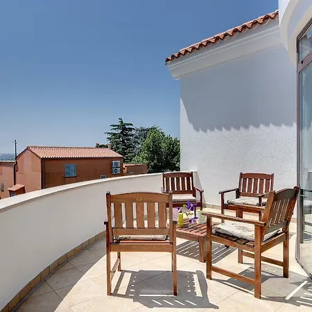 Mutila Медулин